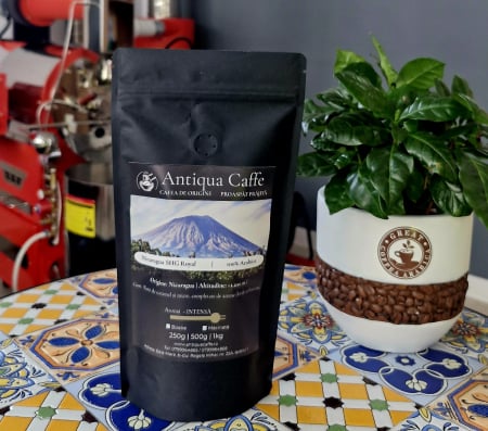 Produse - Nicaragua SHG Royal – Cafea de origine 100% Arabica | Antiqua Caffe