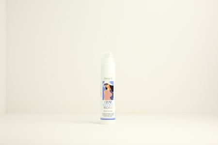 Protecție solară - crema hidratanta fata spf15