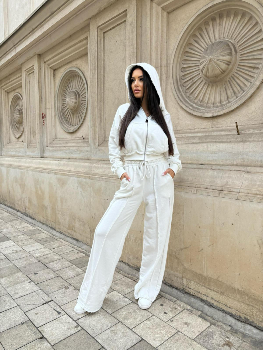 Trening Damă Alessia cu Glugă și Pantaloni Drepți [3]