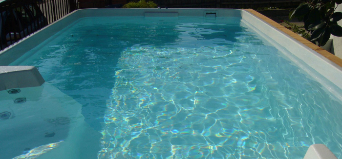 Piscina WELLNESS [3]