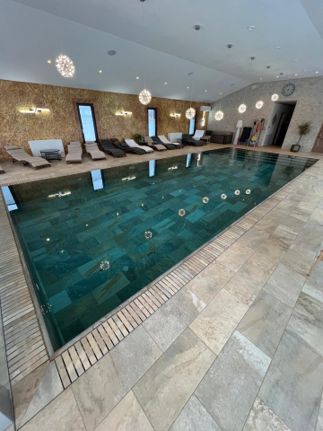 Portofoliu de Lucrari Constructii Piscine - Piscina Rosa Gres Suceava