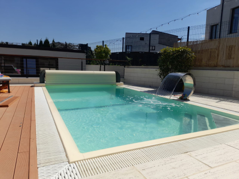 Portofoliu de Lucrari Constructii Piscine - Piscina cu Luciu de Apa -Iasi