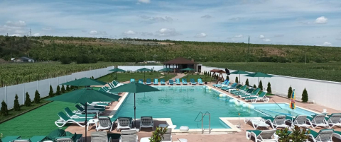 Portofoliu de Lucrari Constructii Piscine - Piscina Publica Barlad Orhideea Spa