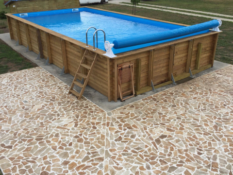 Portofoliu de Lucrari Constructii Piscine - Piscina din Lemn cu Finisaj interior Liner -Neant