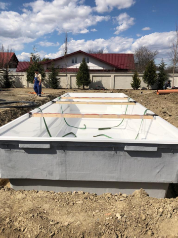 Piscina Monobloc 10 m x 4 m x1,5 m [6]