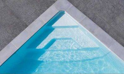 SCARĂ DE COLȚ INTERNĂ METACRILAT ALBA [1]