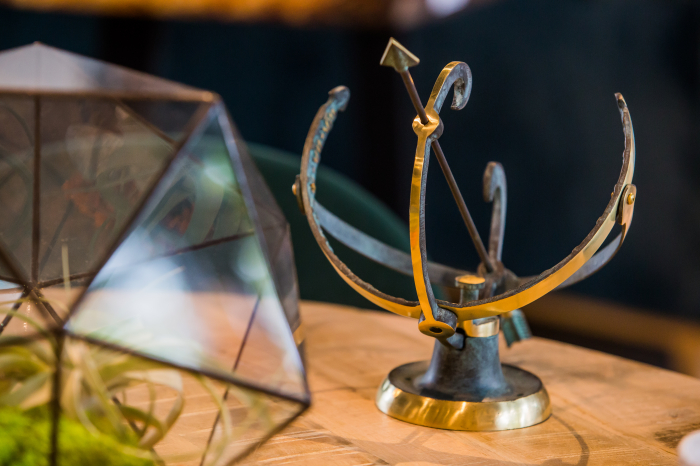 Ceas de soare mic, Bronz, 30 x 25 x 25 cm [4]