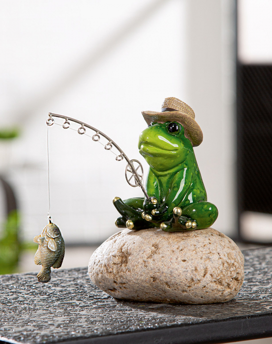 Figurină, Broască, Motiv Pescar, Rășină sintetică, verde, PU 3, L. 18 cm, L. 11 cm, H 16 cm [5]