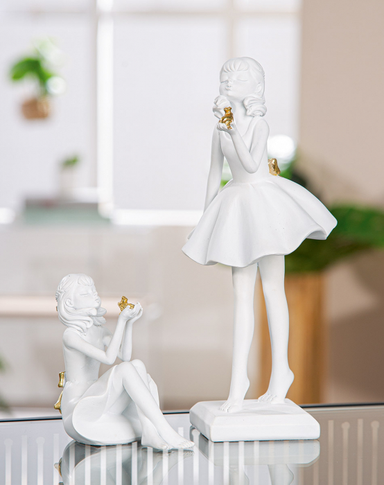 Figurină, Femeie, Regele broaștei, Poly, auriu, alb, PU 2, L. 10,5 cm, L. 11 cm, H. 24 cm [6]