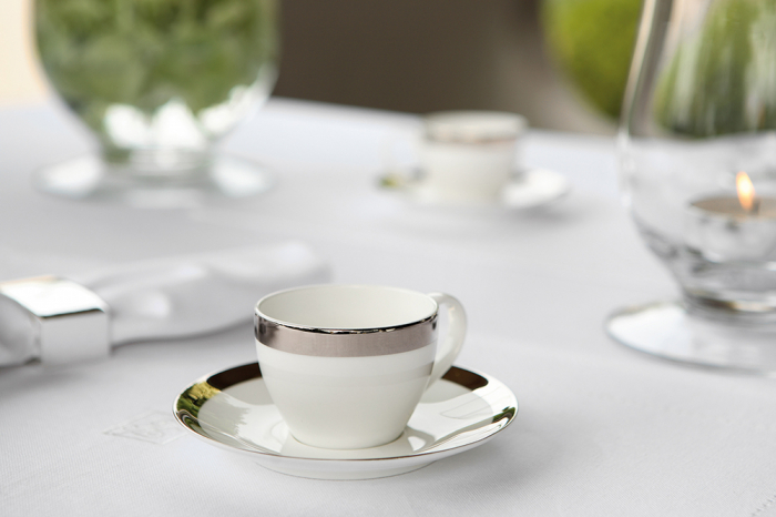 Set ceasca si farfurie pentru cafea PLATINUM, portelan,5.5x6.5 cm [3]