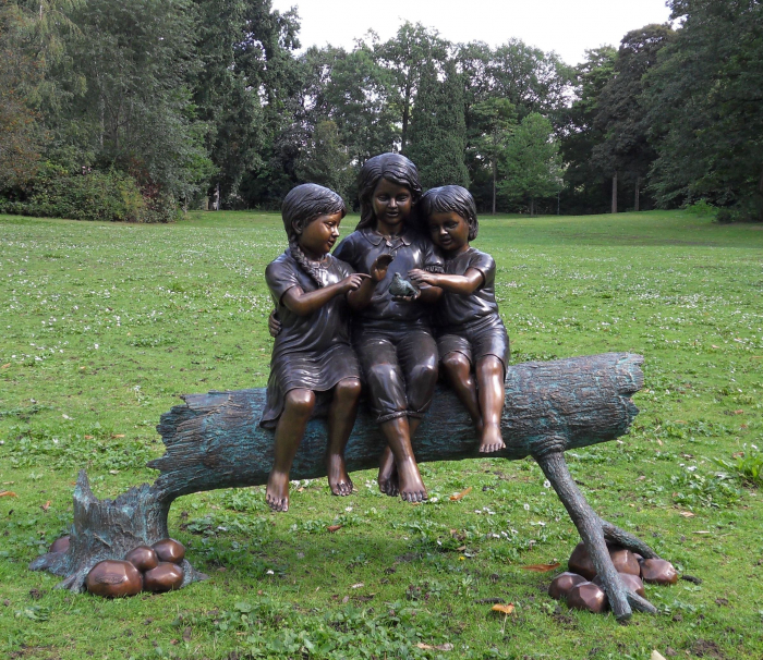 Statuie 3 fete in copac, Bronz, 97 X 43 X 120 cm [2]