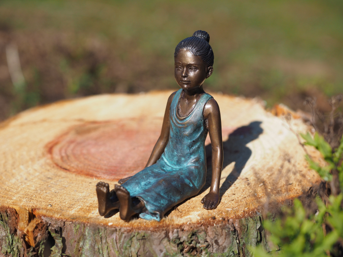 Statuie bronz, Fată șezând 14 x 10 x 12 cm [2]