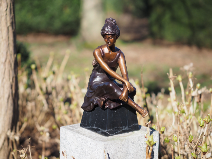 Statuie bronz, Femeie [4]