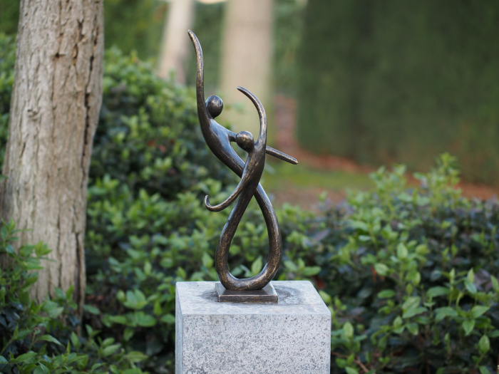 Statuie cuplu care danseaza, Bronz, 47 x 11 x 19 cm [2]