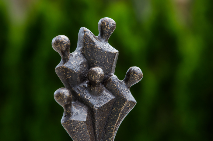 Statuie familie, Bronz 33 x 11 x 12 cm [3]