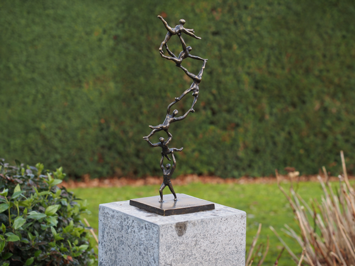 Statuie spirala de oameni, Bronz, 46 x 15 x 15 cm [2]