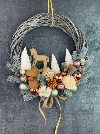 Plante artificiale si uscate - Coronita decorativa Horse, realizata manual, 36 cm