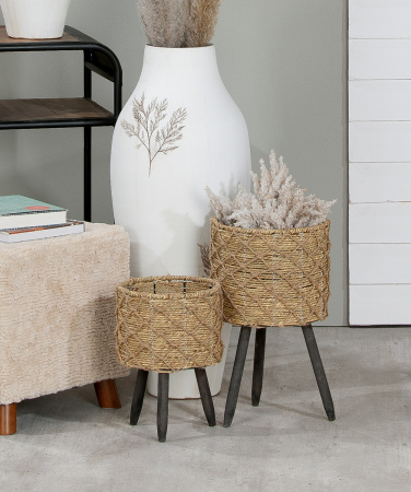 Cutii depozitare - Coș cu picioare din lemn