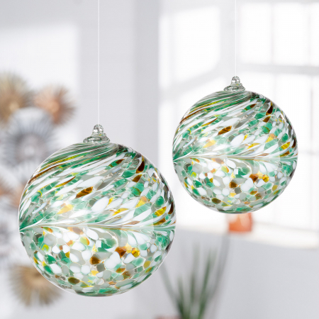 Clopotei de vant si ghirlande - Glob Saturn, Sticla, Multicolor, 15 cm
