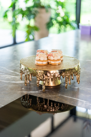 Bucatarie - Platou pentru prajituri Carmona (Auriu)