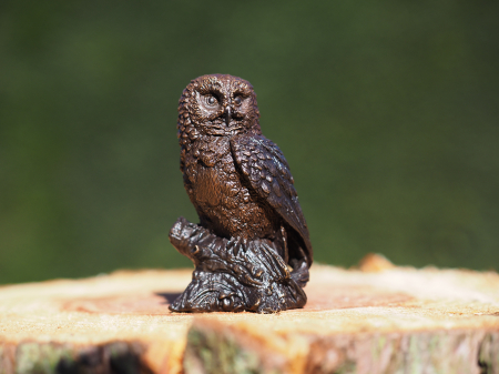 Figurine bronz - Statuie bronz, Bufniță pe un trunchi de copac 11 x 5 x 7 cm