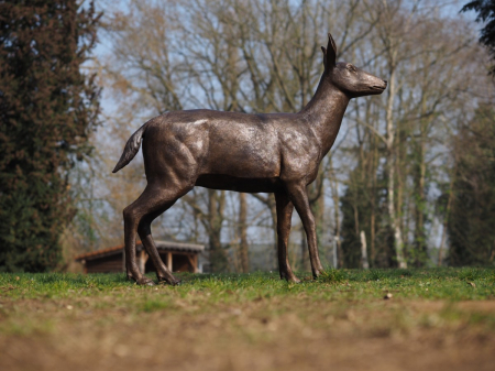 Figurine bronz - Statuie bronz, Cerb femelă