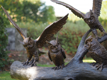 Statui - Statuie bufnita care sta pe o crenguta, Bronz, 140 X 50 X 150 cm