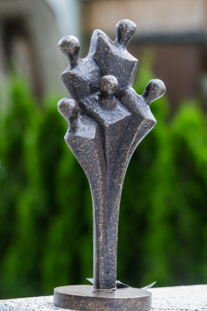 Decoratiuni terasa si gradina - Statuie familie, Bronz 33 x 11 x 12 cm