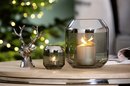 Suporturi lumanari - Suport lumanare Smilla, Sticla, Verde inchis/Argintiu, 9x9 cm