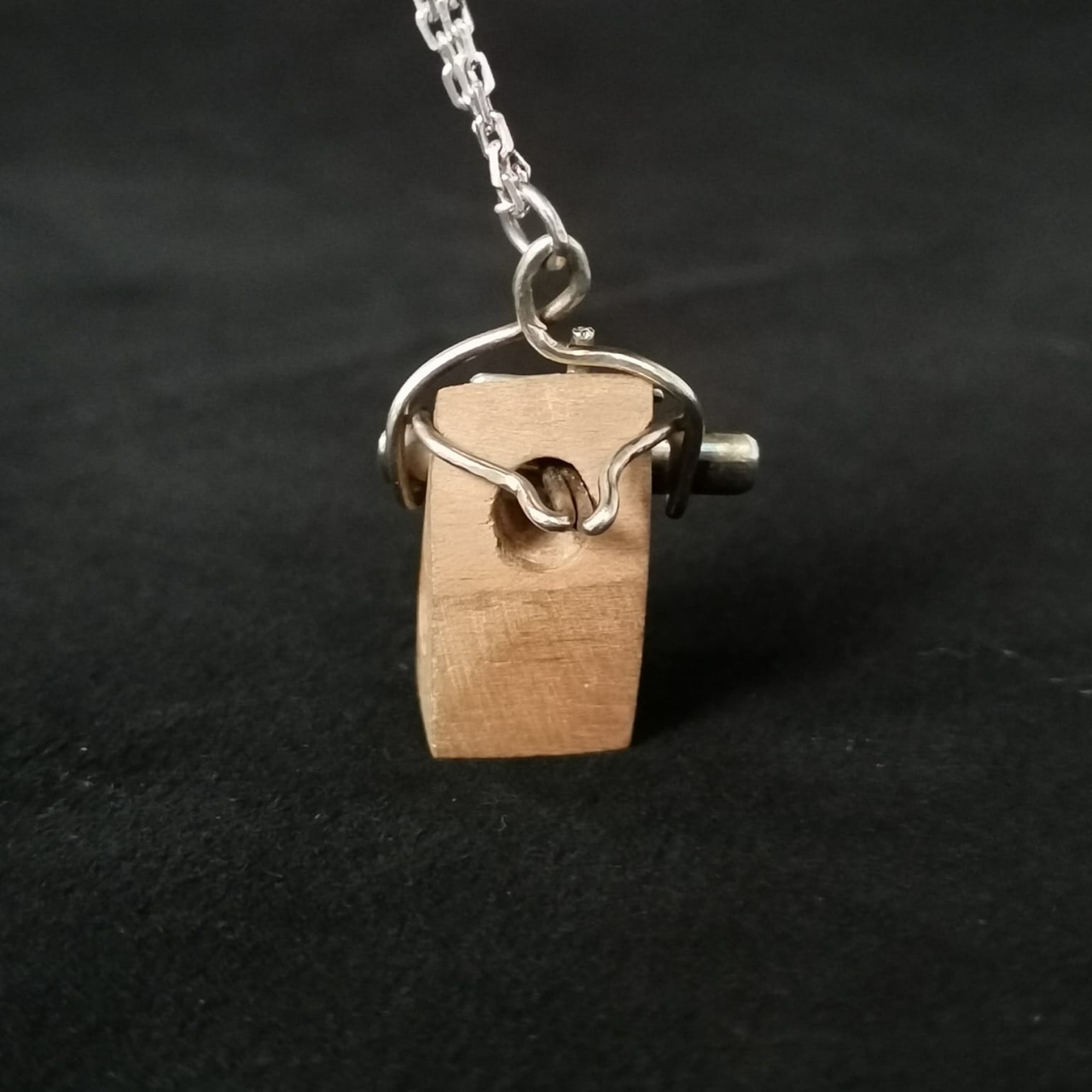 Pandantiv căsuța din lemn si argint [3]