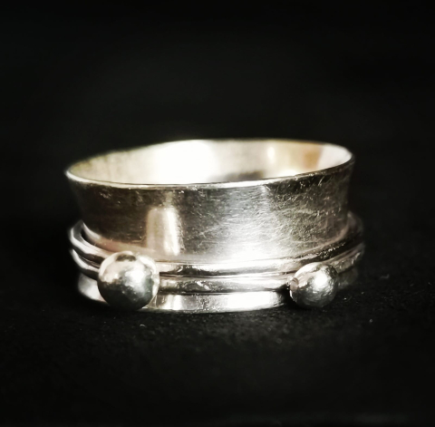 INELE - spinner ring