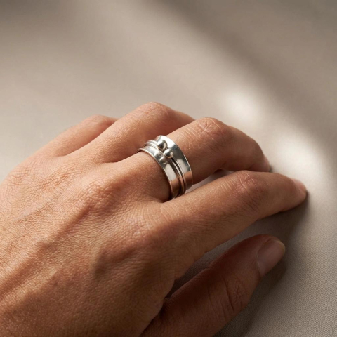 spinner ring [8]