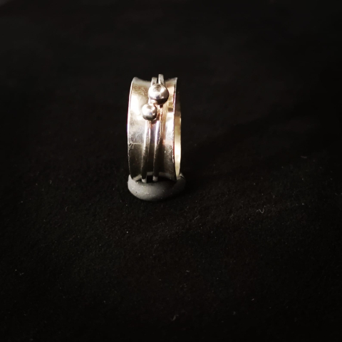 spinner ring [2]
