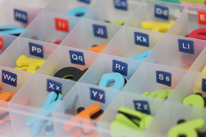 Set Educativ Alfabet Magnetic, 121 piese, Tabla magnetica dubla, Joc Educativ Montessori copii [4]