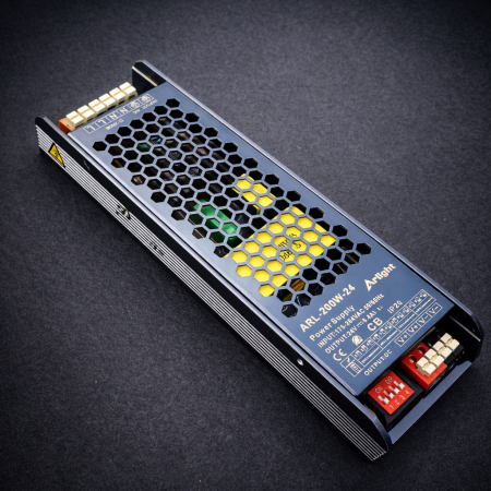 Tápegység - Sursa de alimentare cu tensiune constanta 24V 200W