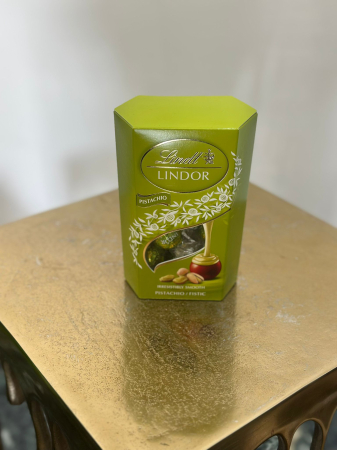 Bomboane de ciocolata - Bomboane de ciocolata cu umplutra de fistic