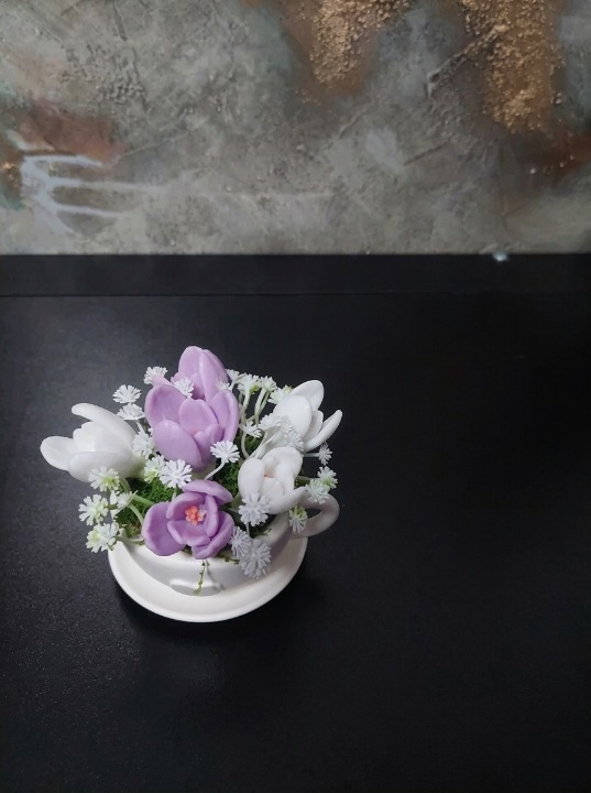 Cescuta decorativa din ceramica cu ghiocei din sapun cu miros de liliac [3]