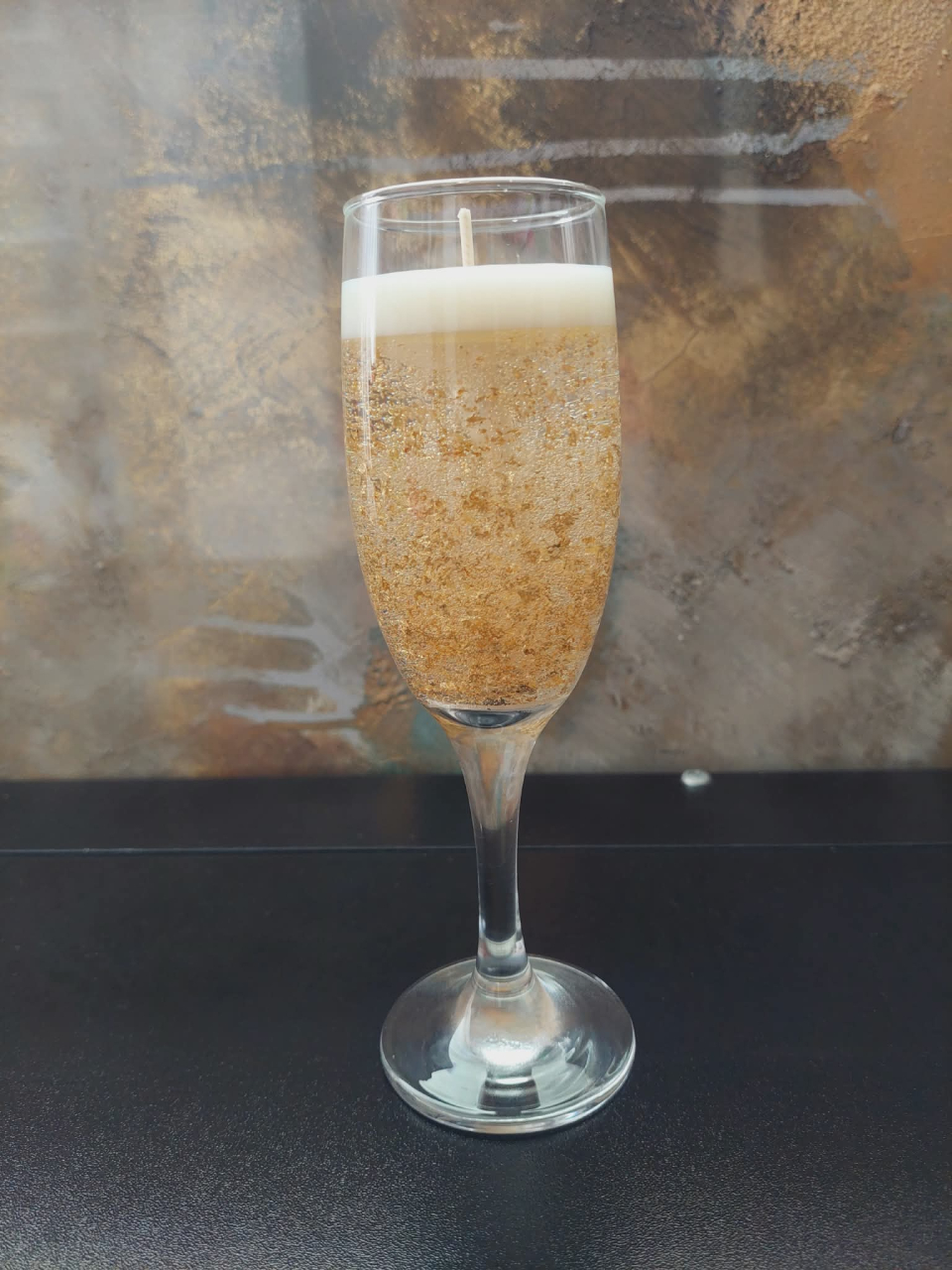 Lumânare artizanală decorativa „Golden Champagne” [2]
