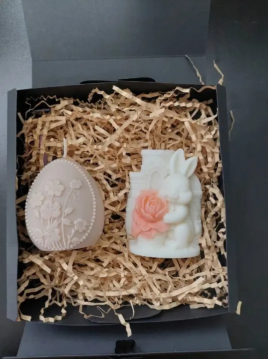 Set Cadou „Primăvară Romantică” – Iepuraș și Ou Floral din ceară naturala de soia [3]