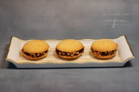 Biscuiti - Biscuiti Jaffa cu magiun si alune