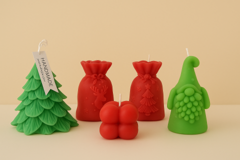 Produse - Set Festiv de Lumânări "Magia Crăciunului" – Creează O Atmosferă de Poveste!