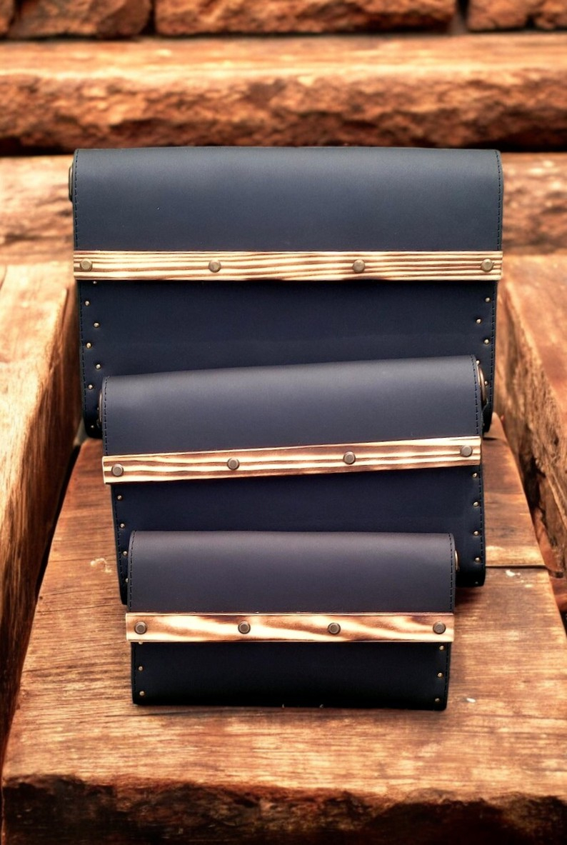 Geantă crossbody din piele cu lemn „Black Mini” – elegantă, compactă şi artizanală [9]