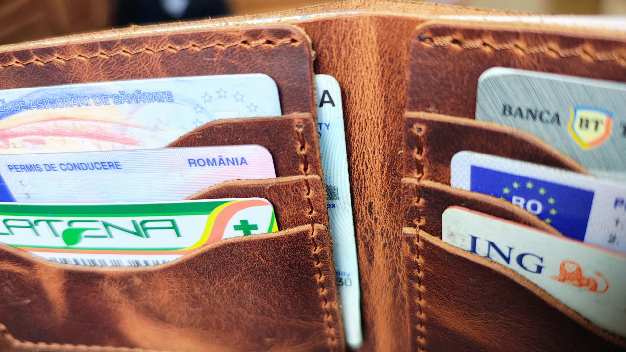 Pachet promotional– Portofel + Portcard + Breloc [4]