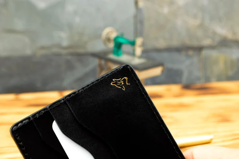 Portofel bărbați din piele tăbăcită vegetal – eleganță atemporală și durabilitate autentică – Artiss Corium [2]