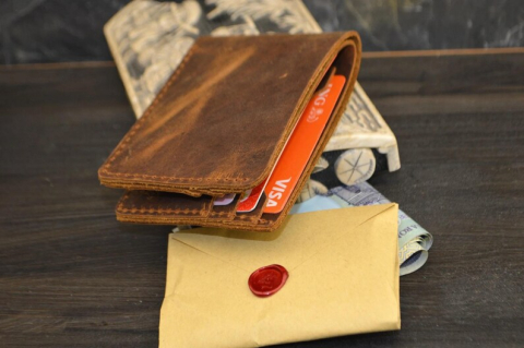 Portofel din piele naturală Crazy Horse – durabil, compact, autentic – Artiss Corium [3]