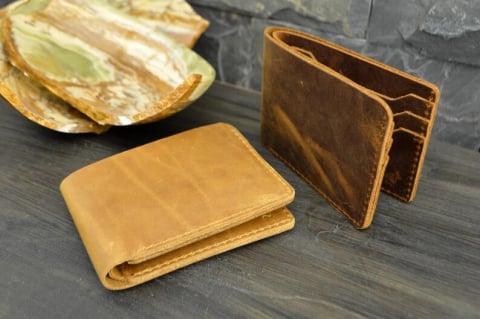 Portofele - Portofel din piele naturală Crazy Horse – durabil, compact, autentic – Artiss Corium