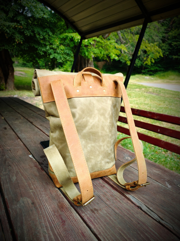 Rucsac din piele naturală – Design vintage și funcționalitate premium [1]