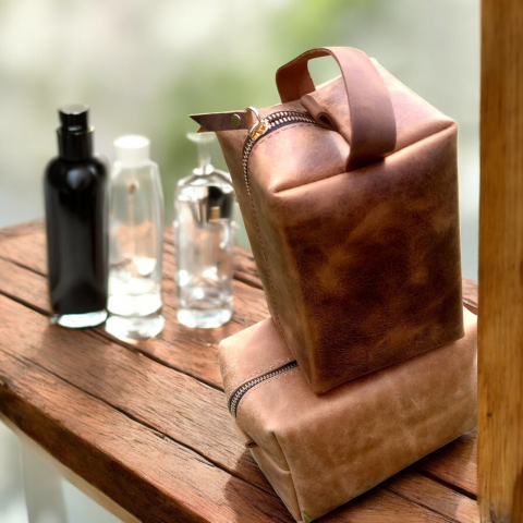 Trusă de toaletă din piele naturală – Leather Drop Kit [6]