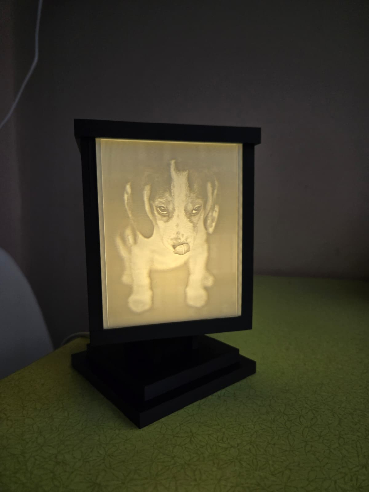 Veioză personalizată cu 4 fețe – fotografiile tale transformate în lumină [3]