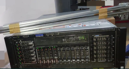 Servere - Server AI/ML/GPU Dell 4U PE R930 88Core/172Th 256Gb 9.9Tb 4400W +Rails